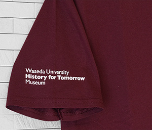 Tシャツ 大隈銅像ミニワッペン｜早稲田グッズ
